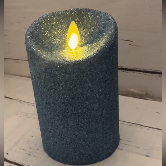 LUMINARA (R)  3 set Blue Sparkle “Flicker Candles” set - Picture 3 of 9